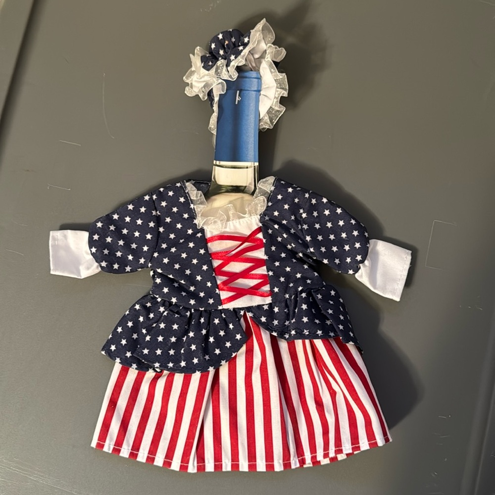 NWT Betsy Ross Bottle Dress